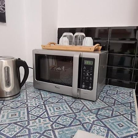 Central Arghezi University Square Apartment Bucharest Luaran gambar