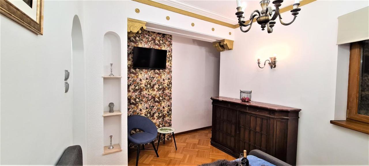 Central Arghezi University Square Apartment Bucharest Luaran gambar