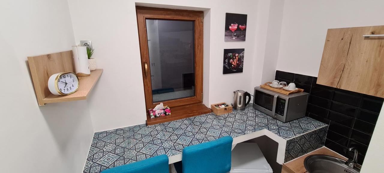 Central Arghezi University Square Apartment Bucharest Luaran gambar