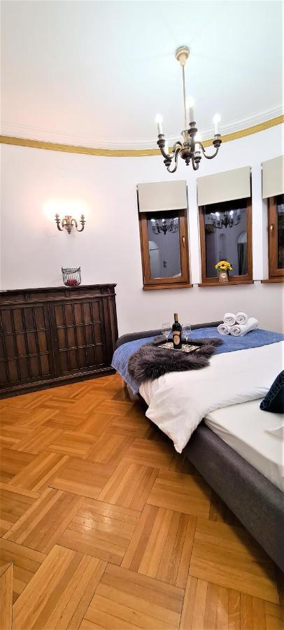 Central Arghezi University Square Apartment Bucharest Luaran gambar