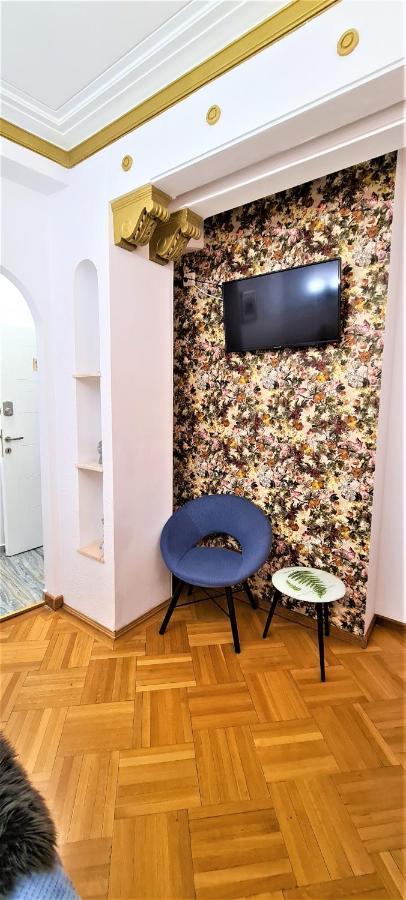 Central Arghezi University Square Apartment Bucharest Luaran gambar